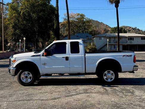 Used 2015 Ford F350 XLT w/ XLT Value Package image 5