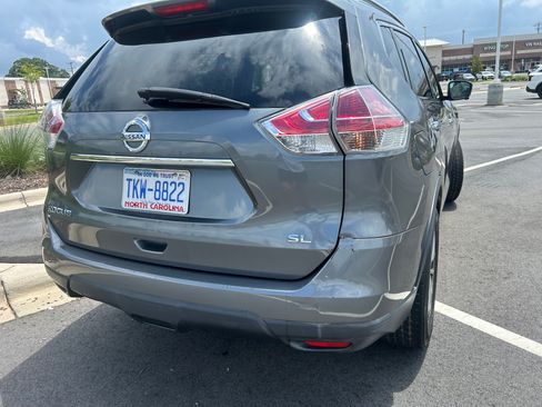 Used 2015 Nissan Rogue SL w/ SL Premium Package FWD image 10
