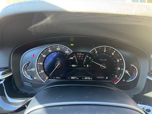 Used 2017 BMW 540i 540i Sedan 4D image 9