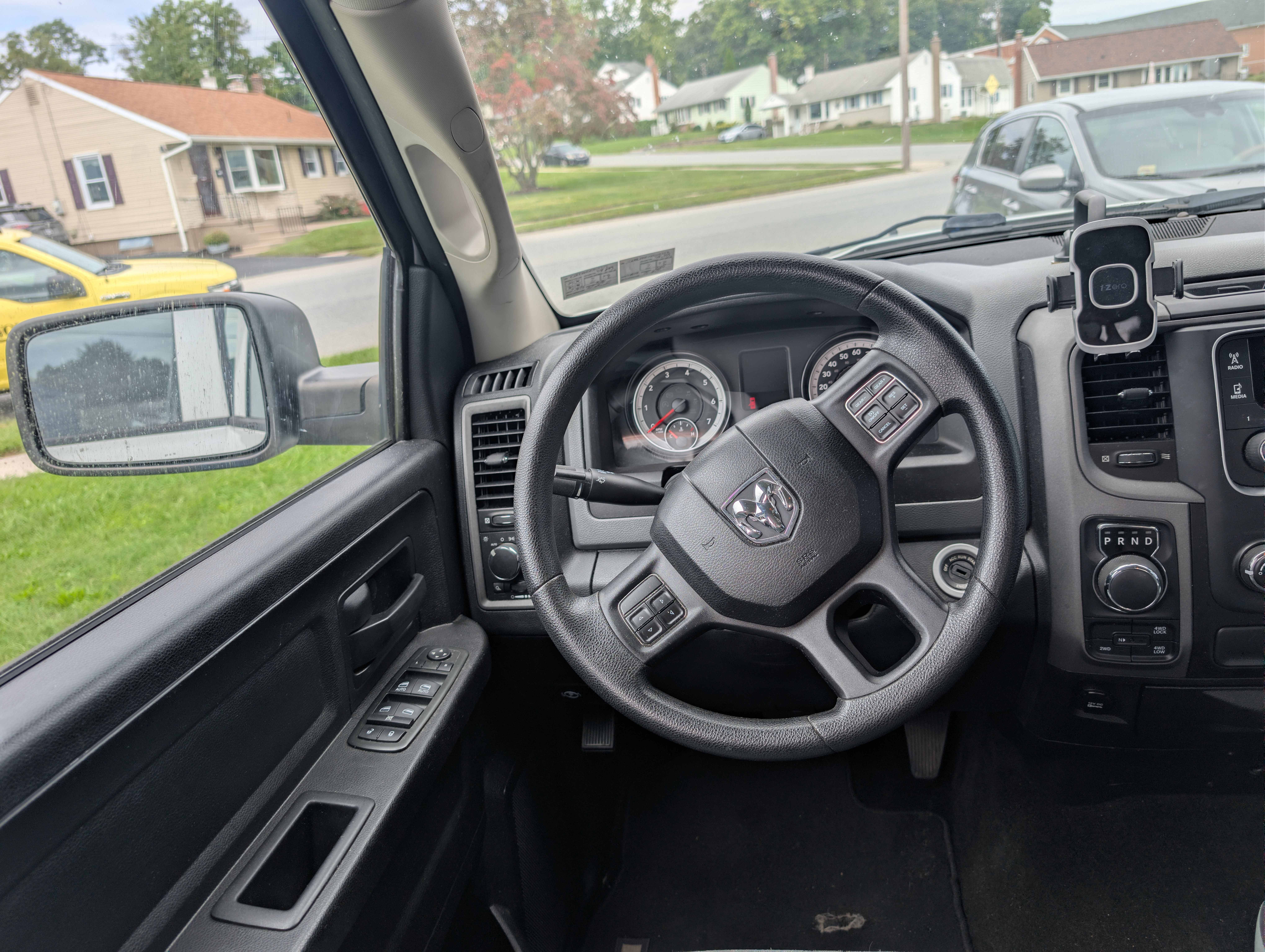 Used 2014 RAM 1500 ST AWD/4WD image 16