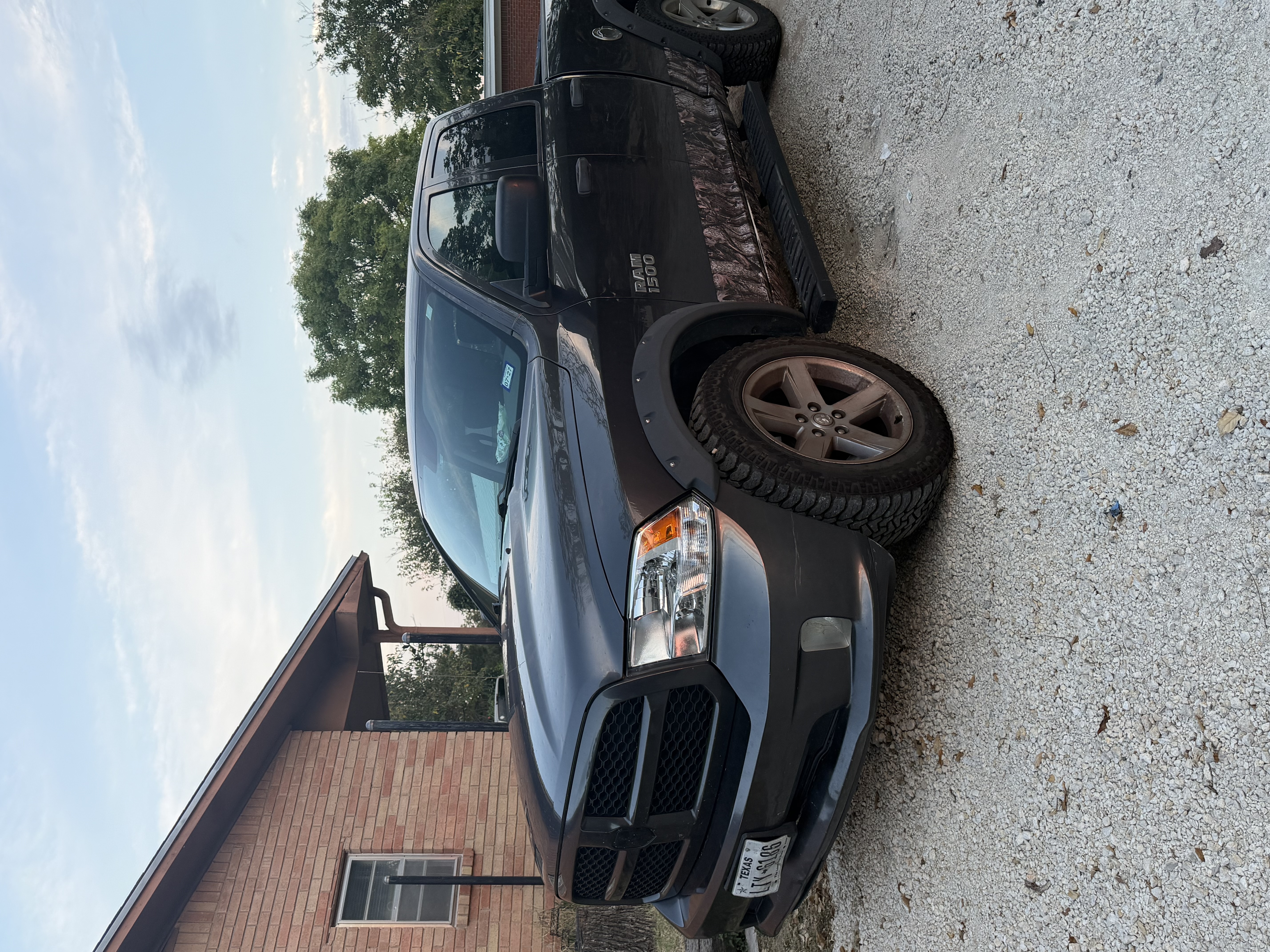 Used 2016 RAM 1500 Express AWD/4WD image 2