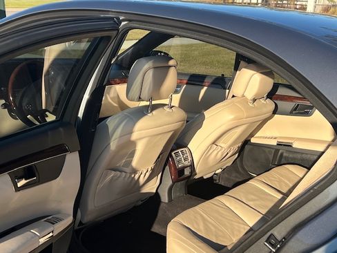 Used 2007 Mercedes-Benz S 550 S 550 4MATIC Sedan 4D image 8