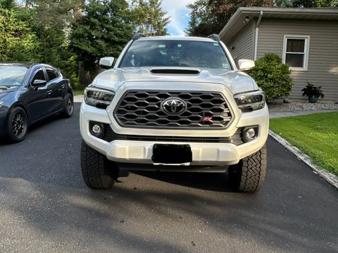 Used 2023 Toyota Tacoma TRD Sport w/ Black Out Package (TMS) AWD/4WD image 5