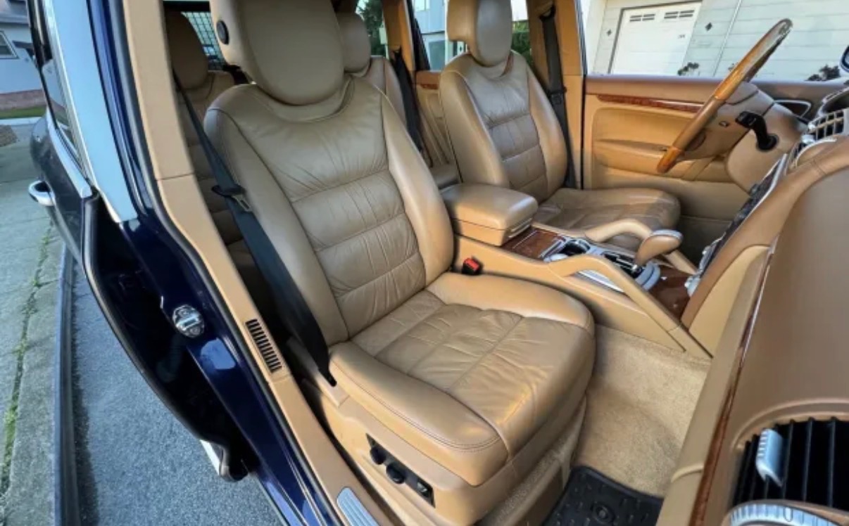 Used 2004 Porsche Cayenne S AWD/4WD image 5