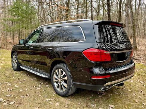Used 2016 Mercedes-Benz GL 450 4MATIC image 4