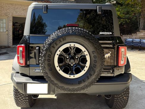 Used 2023 Ford Bronco Badlands image 4