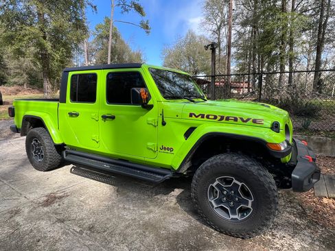 Used 2021 Jeep Gladiator Mojave image 2