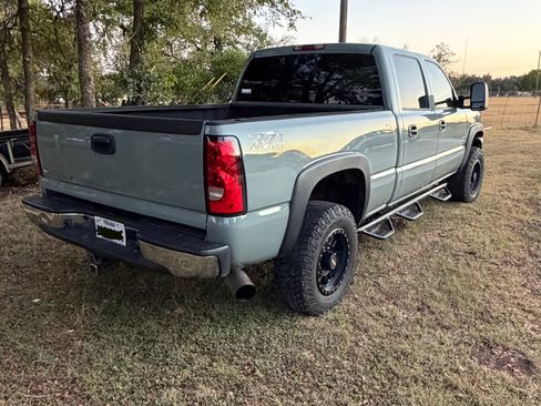 Used 2007 Chevrolet Silverado 2500 LT w/ Heavy-Duty Power Package image 5