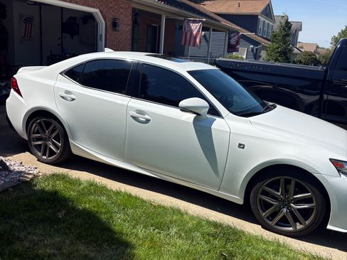 Used 2015 Lexus IS 250 w/ F-Sport Package RWD image 10