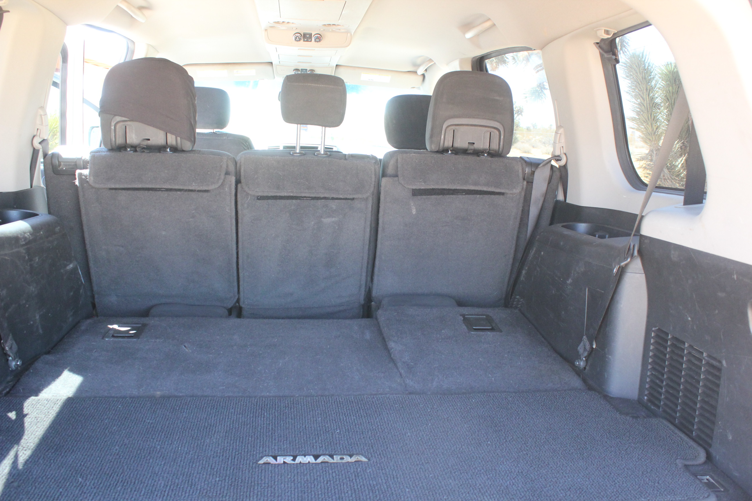 Used 2014 Nissan Armada SV w/ SV Driver Package RWD image 10
