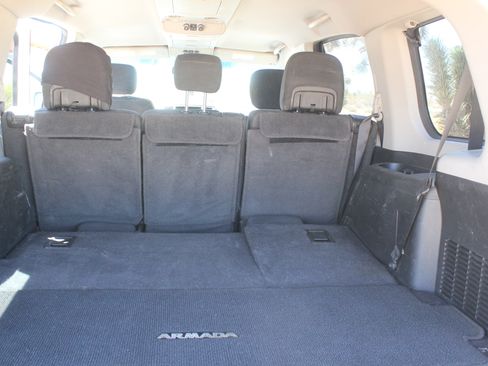 Used 2014 Nissan Armada SV w/ SV Driver Package RWD image 10