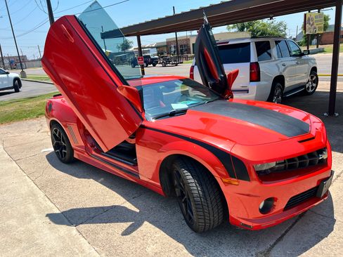 Used 2010 Chevrolet Camaro SS w/ LPO, Ground Effects Package image 1