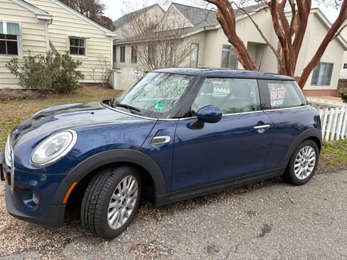 Used 2015 MINI Cooper 2-Door Hardtop image 5