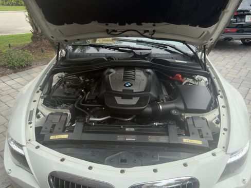 Used 2010 BMW 650i Convertible RWD image 6