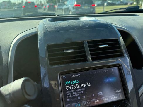 Used 2015 Chevrolet Sonic LTZ image 14