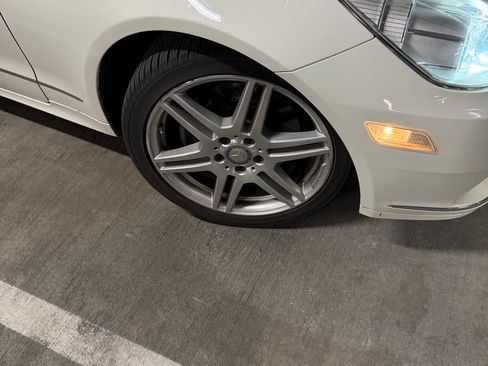 Used 2010 Mercedes-Benz E 350 Coupe image 4