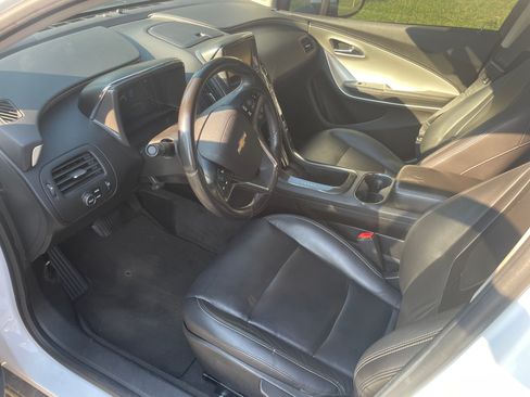 Used 2014 Chevrolet Volt Premium w/ Premium Trim Package image 5