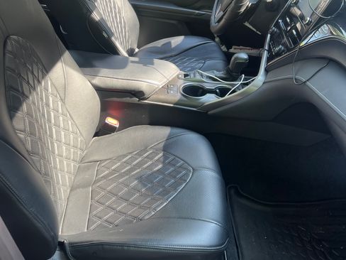 Used 2024 Toyota Camry SE w/ Cold Weather Package image 15