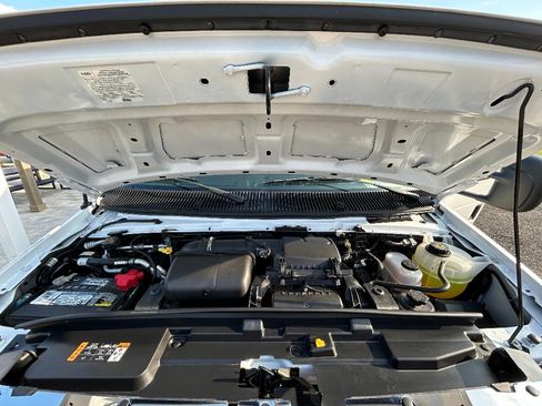 Used 2024 Ford E-350 and Econoline 350 Super Duty w/ Power Windows & Locks Group image 14