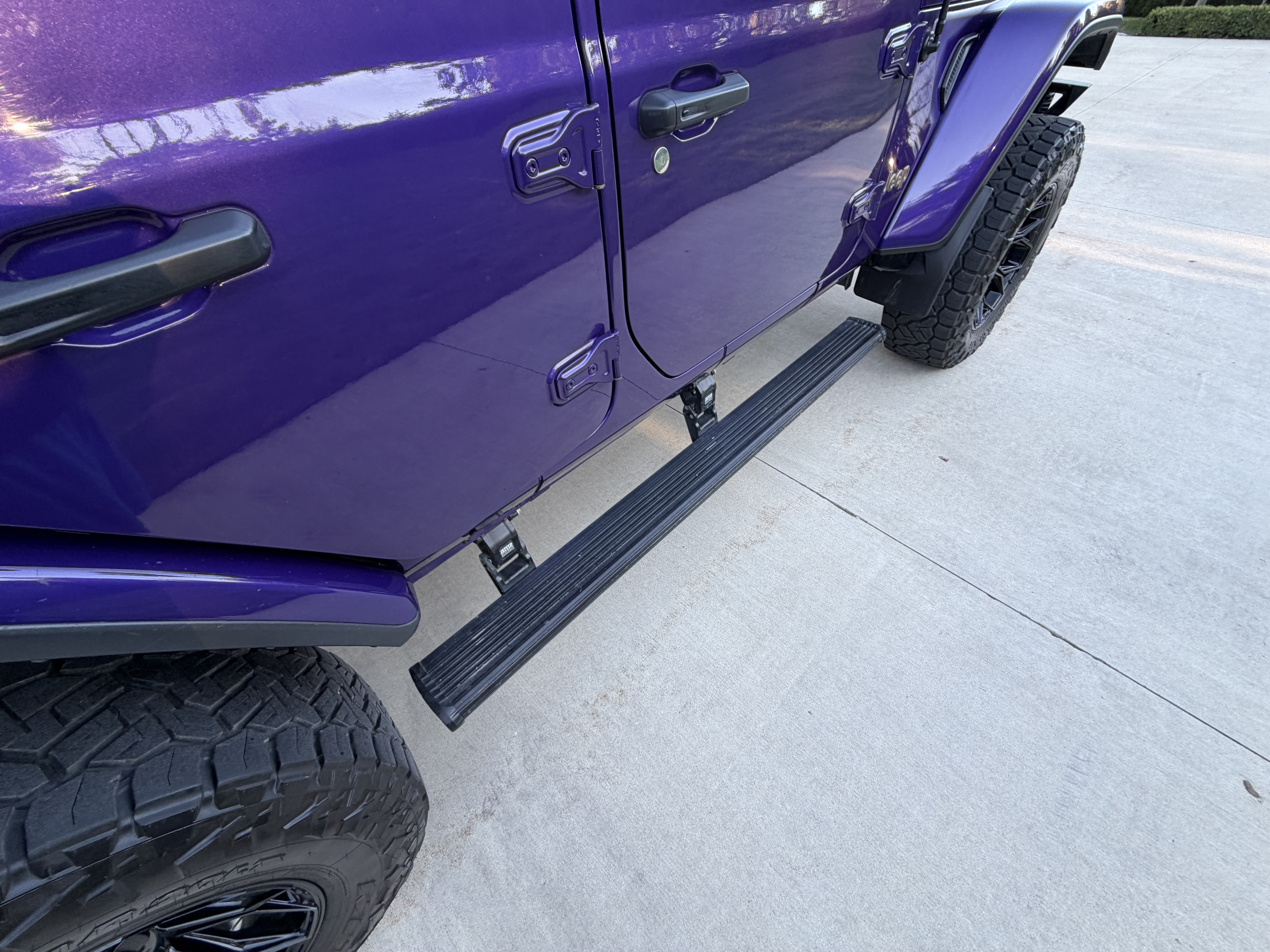 Used 2023 Jeep Wrangler Unlimited Rubicon 392 w/ Trailer Tow Package AWD/4WD image 28