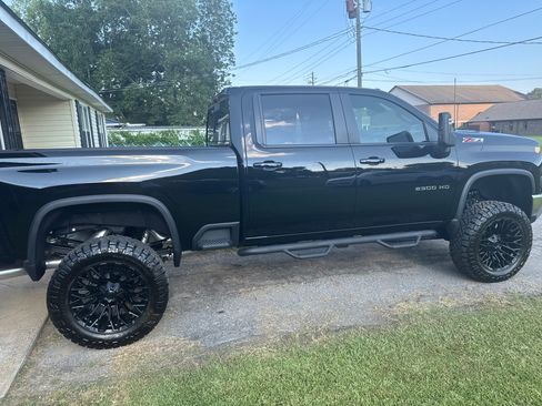 Used 2025 Chevrolet Silverado 2500 LT w/ All Star Edition AWD/4WD image 1