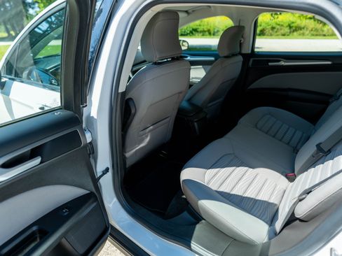 Used 2016 Ford Fusion S image 13