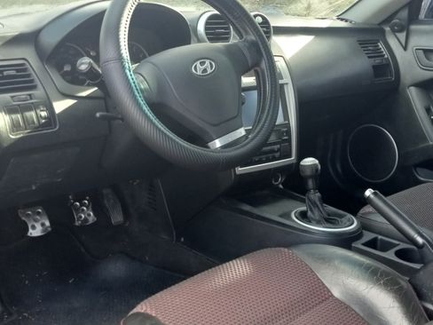 Used 2006 Hyundai Tiburon GT image 17