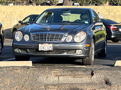 Used 2006 Mercedes-Benz E 350 Sedan image 8