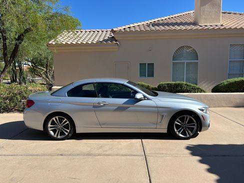 Used 2018 BMW 430i Convertible image 4