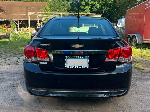 Used 2012 Chevrolet Cruze LT w/ RS Package FWD image 2