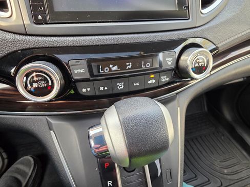 Used 2016 Honda CR-V Touring image 5