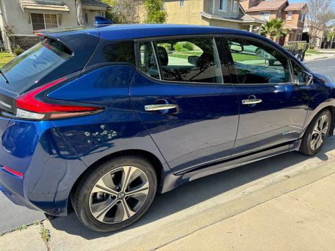 Used 2018 Nissan Leaf SL w/ SL Technology Package image 4