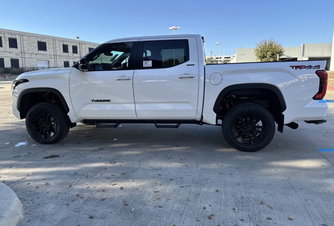 Used 2025 Toyota Tundra Limited w/ TRD Off-Road Package AWD/4WD image 1