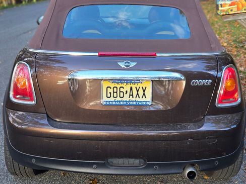 Used 2009 MINI Cooper Convertible image 5