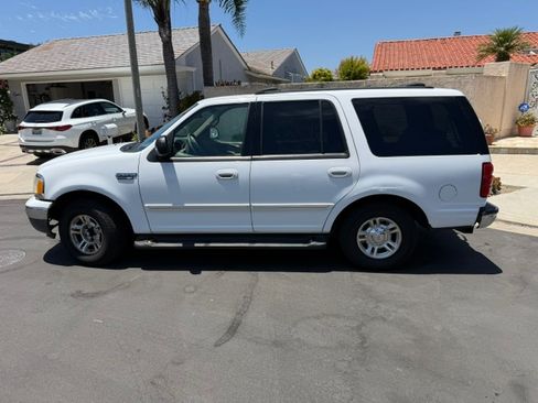 Used 1999 Ford Expedition 2WD image 1