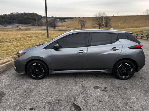 Used 2023 Nissan Leaf SV Plus image 1