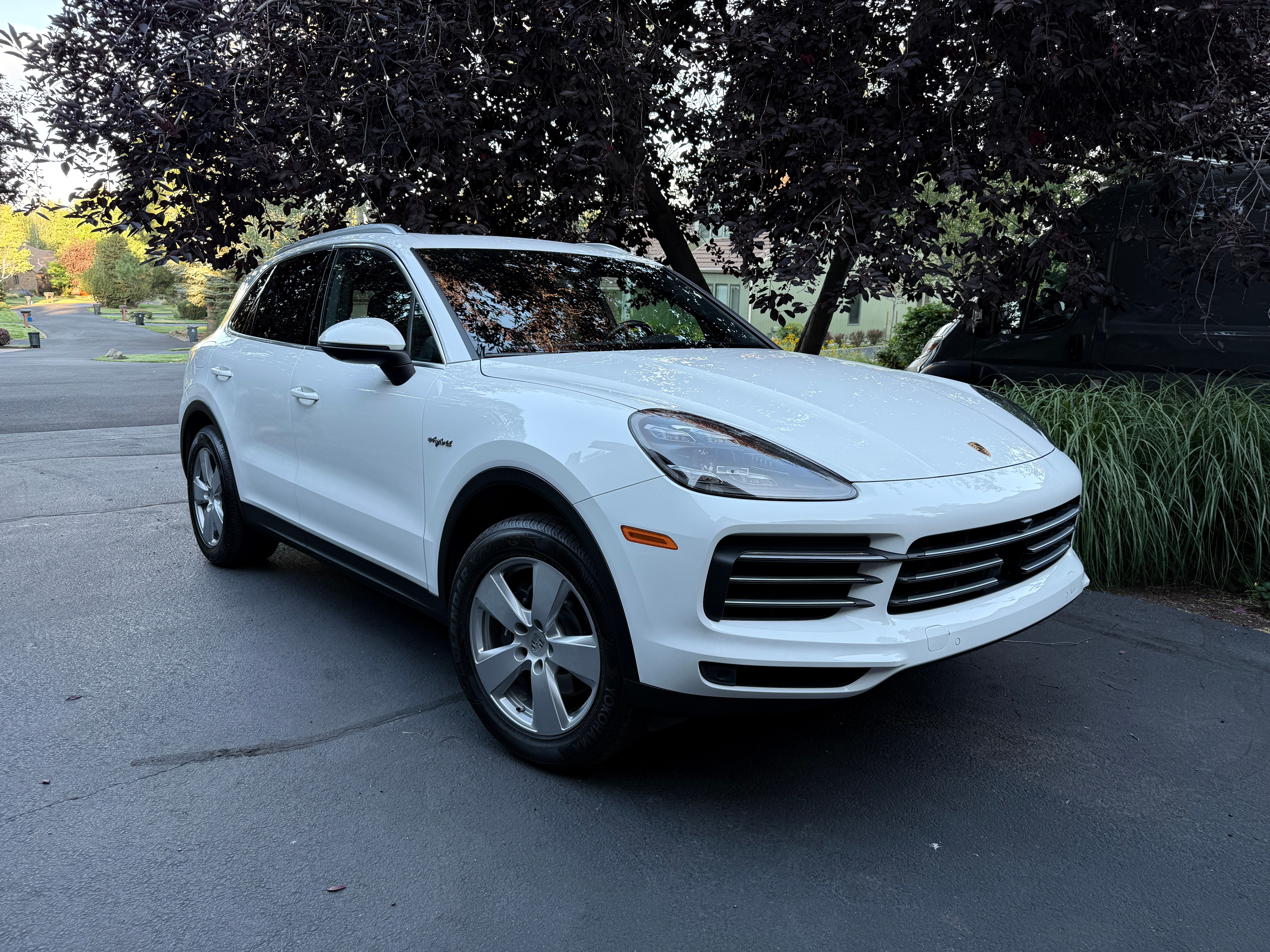 Used 2019 Porsche Cayenne E-Hybrid AWD/4WD image 6