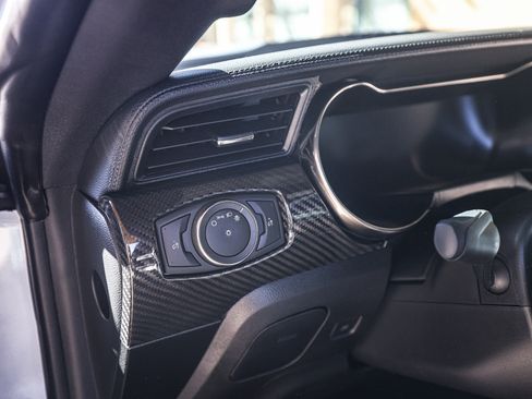 Used 2022 Ford Mustang Shelby GT500 w/ Technology Package image 25