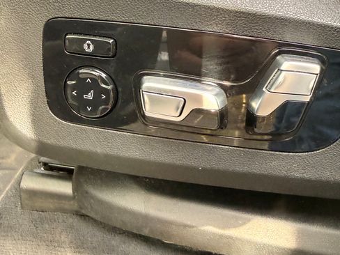 Used 2019 BMW X7 xDrive40i w/ Premium Package image 26