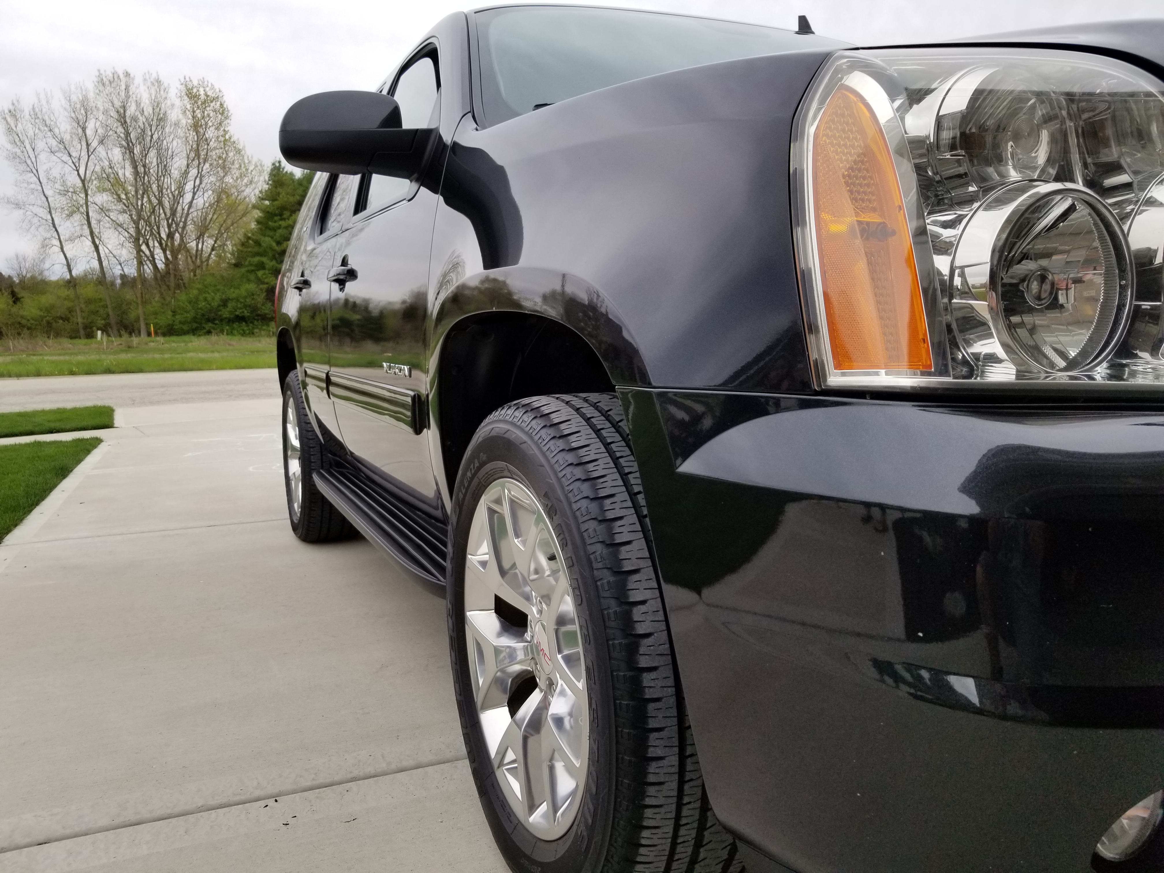 Used 2011 GMC Yukon SLT AWD/4WD image 8