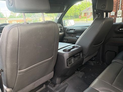 Used 2024 GMC Sierra 1500 AT4 AWD/4WD image 9