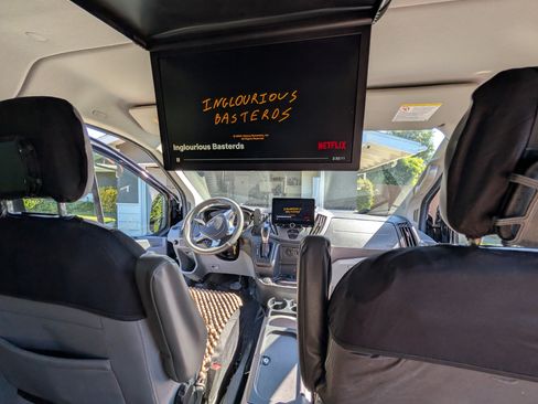 Used 2018 Ford Transit 350 XLT image 2