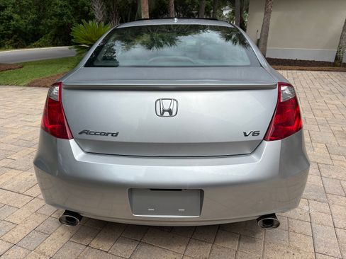 Used 2009 Honda Accord EX-L image 2