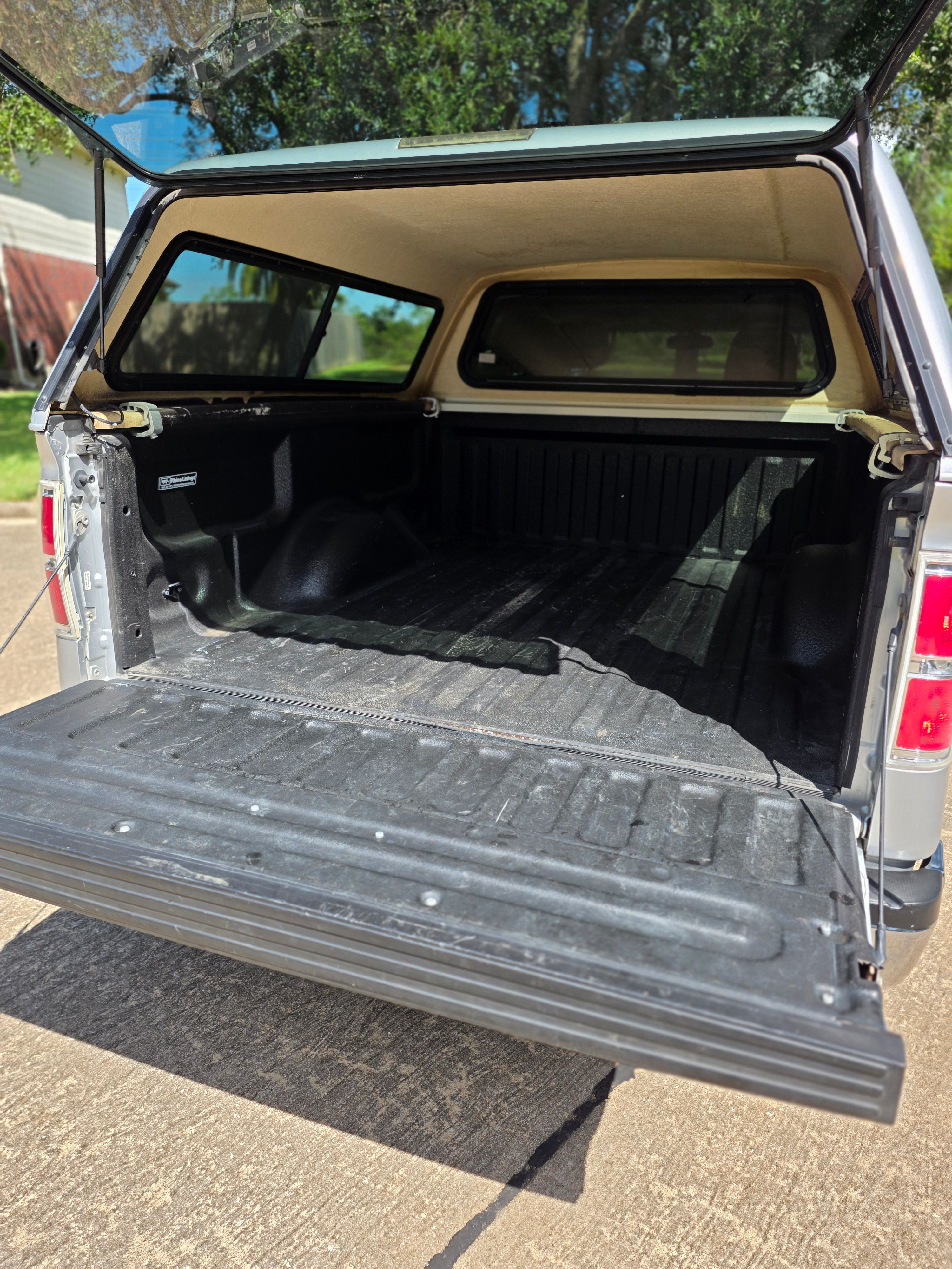 Used 2010 Ford F150 XLT AWD/4WD image 13