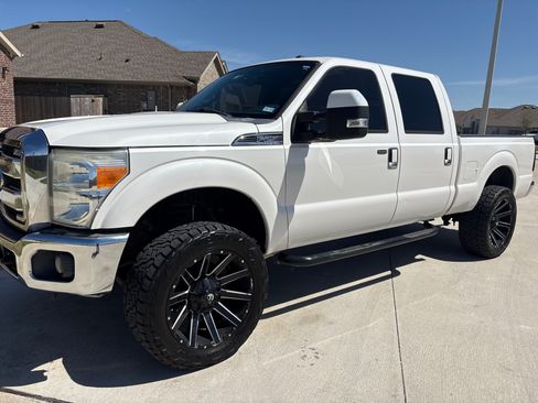 Used 2012 Ford F250 Lariat w/ Lariat Ultimate Pkg image 1