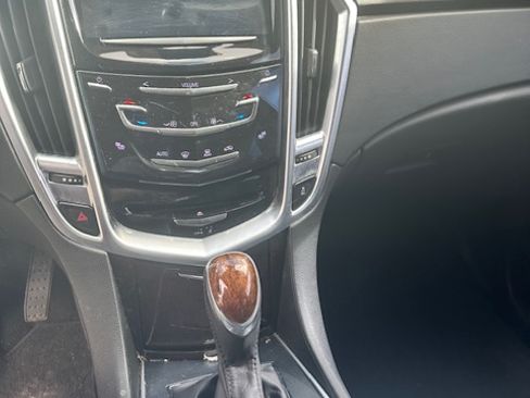 Used 2016 Cadillac SRX Luxury w/ Driver Awareness Package image 9