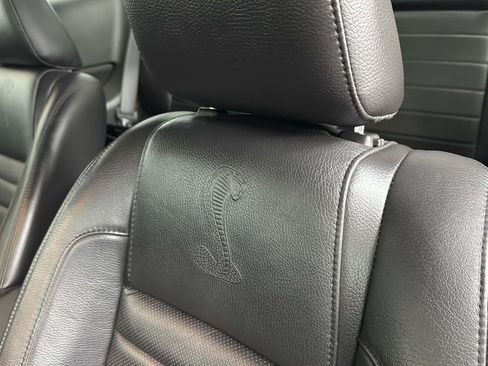 Used 2007 Ford Mustang Shelby GT500 RWD image 12