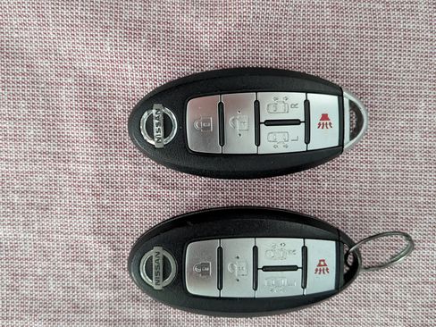 Used 2017 Nissan Quest SV image 29