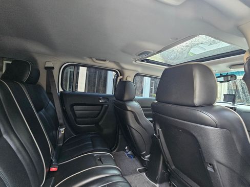 Used 2008 HUMMER H3 Alpha image 9