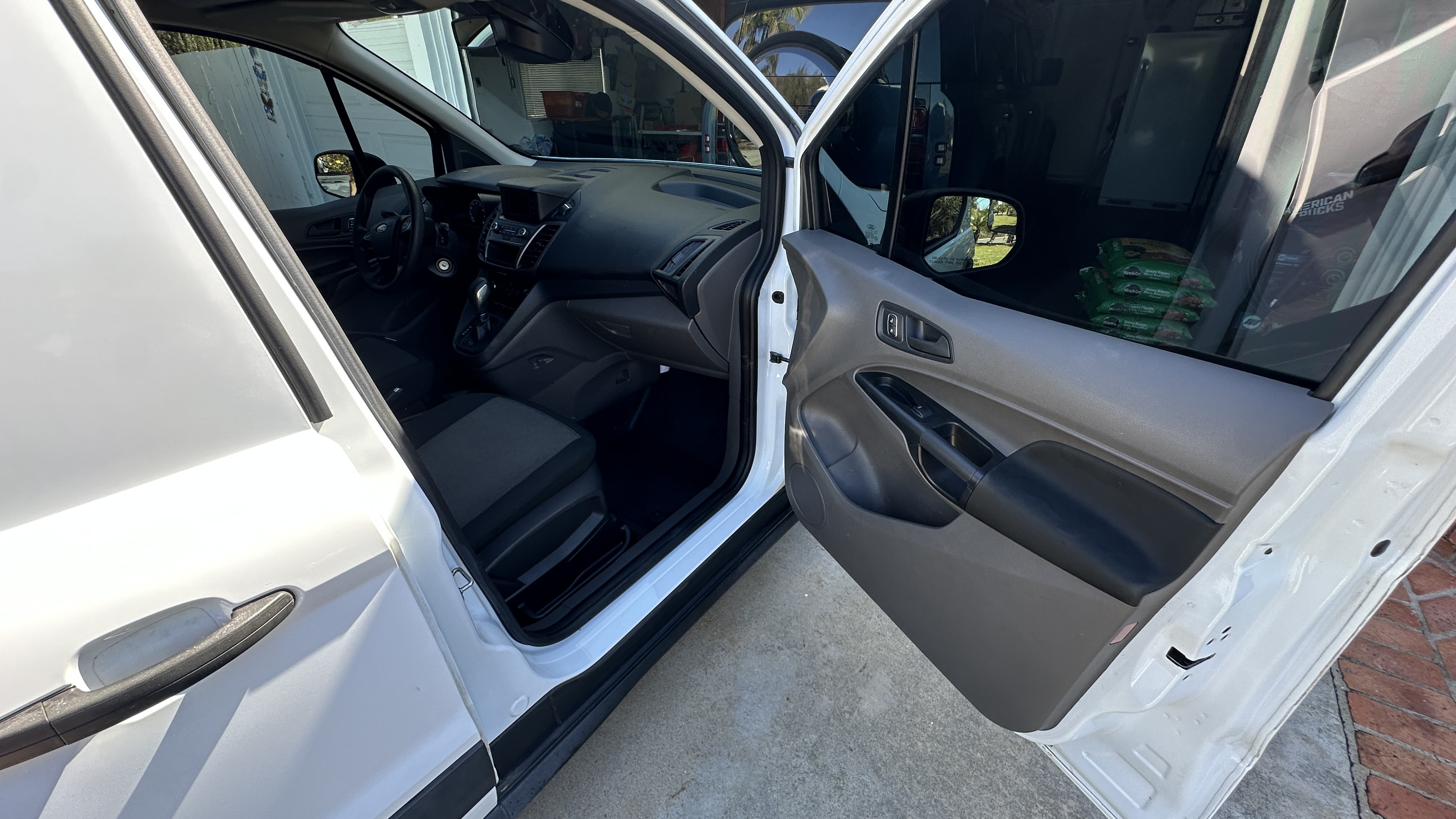 Used 2022 Ford Transit Connect XL FWD image 16